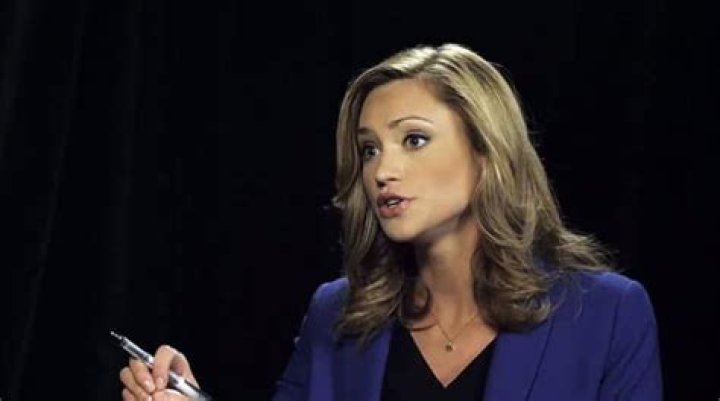 Ellison Barber Married, Husband, Salary, Age, Measurements