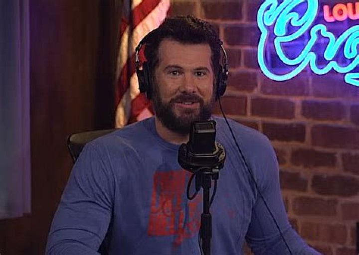 How tall is Steven Crowder
