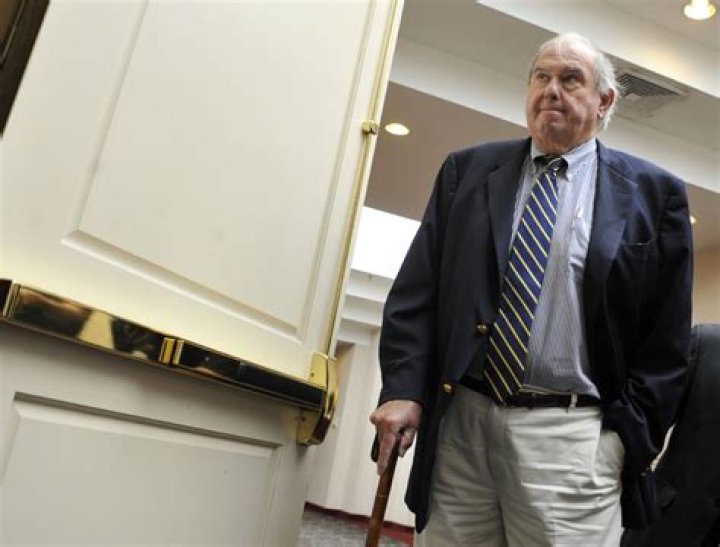 Lowell P. Weicker, Jr.