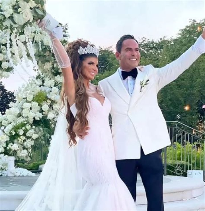 Wiki, Biography, Age, Wife, Net worth, Parents, Education, Height, Birthday & More